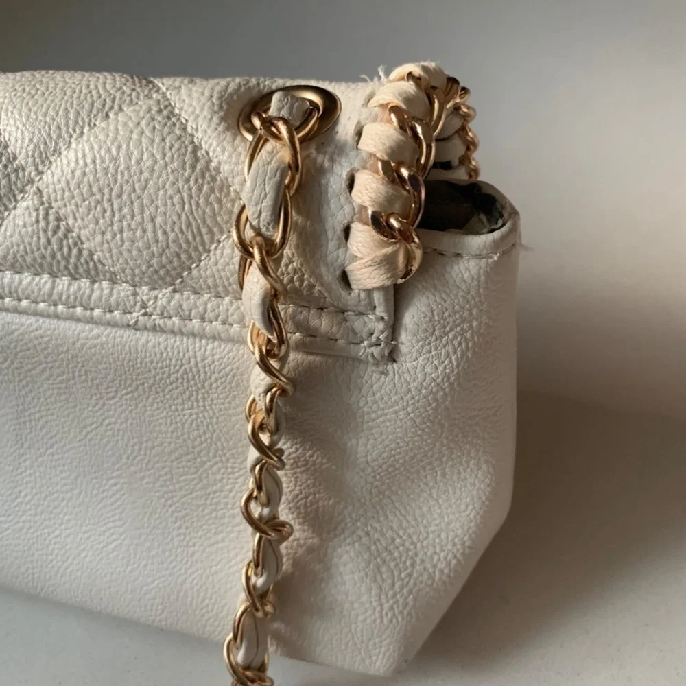Girls' Steve Madden Cream Shoulder Bag with Gold Chain Accents